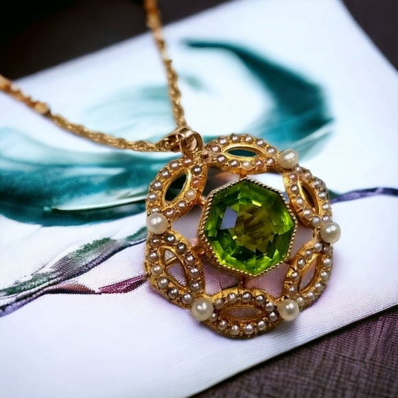 Vintage 14k Gold Cultured Pearl and Peridot Pendant Brooch Combo Necklace - Picture 3 of 16
